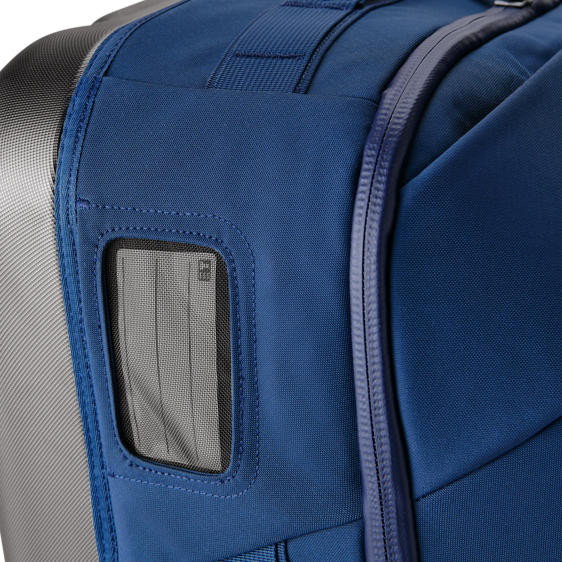 Crossroads 29" Luggage - Image 8