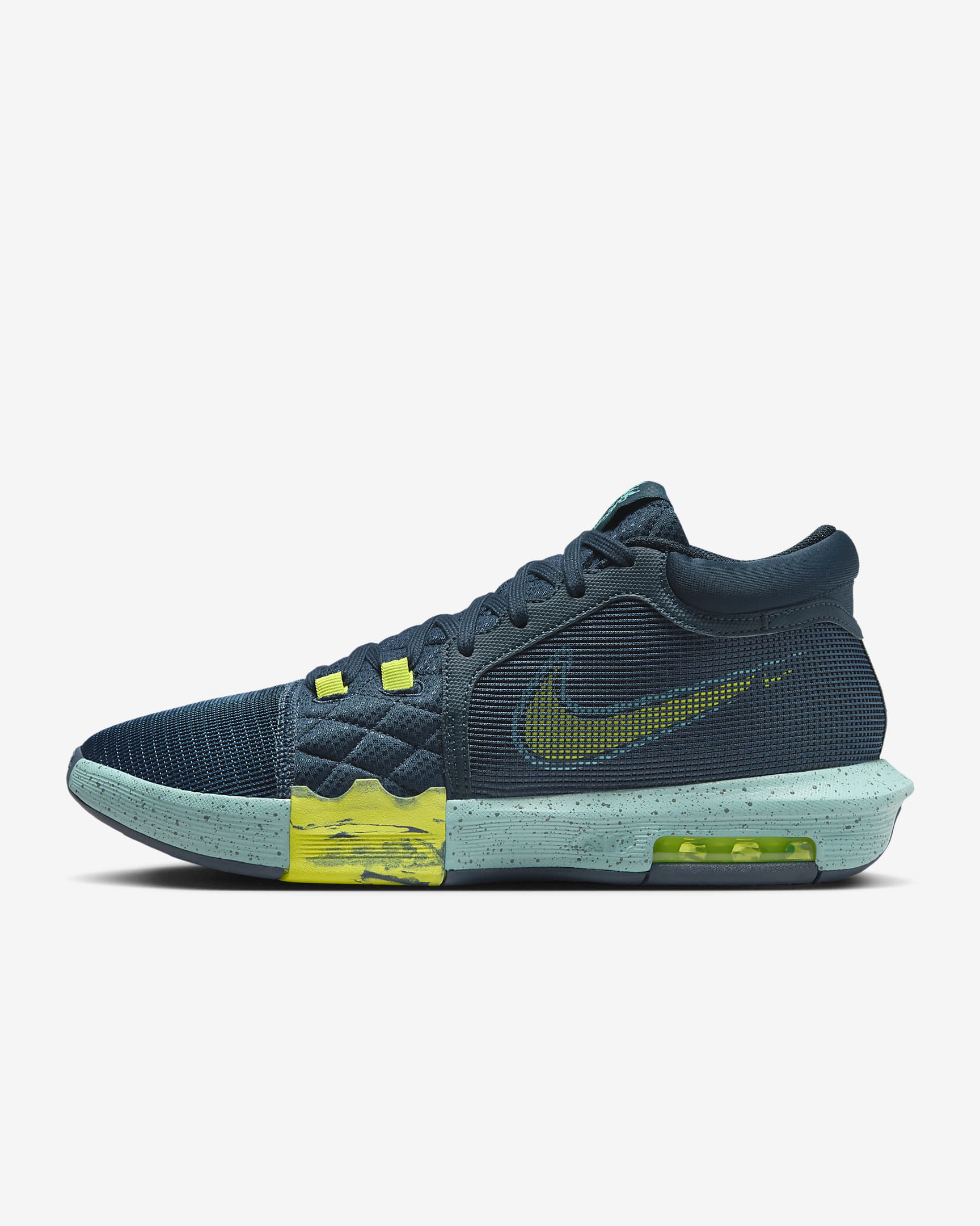 Nike Men's LeBron Witness 8 Basketball Shoes - Image 11