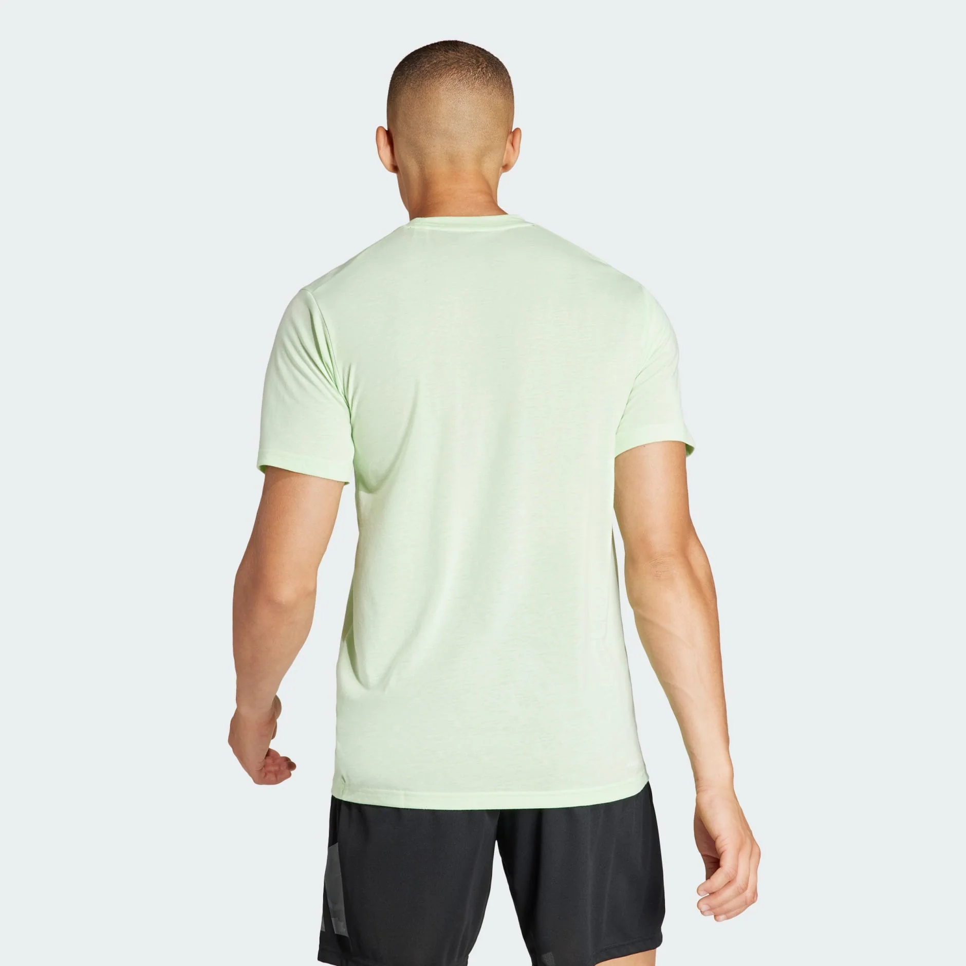 Men's Train Essential Feelready Logo Training Tee - Image 6