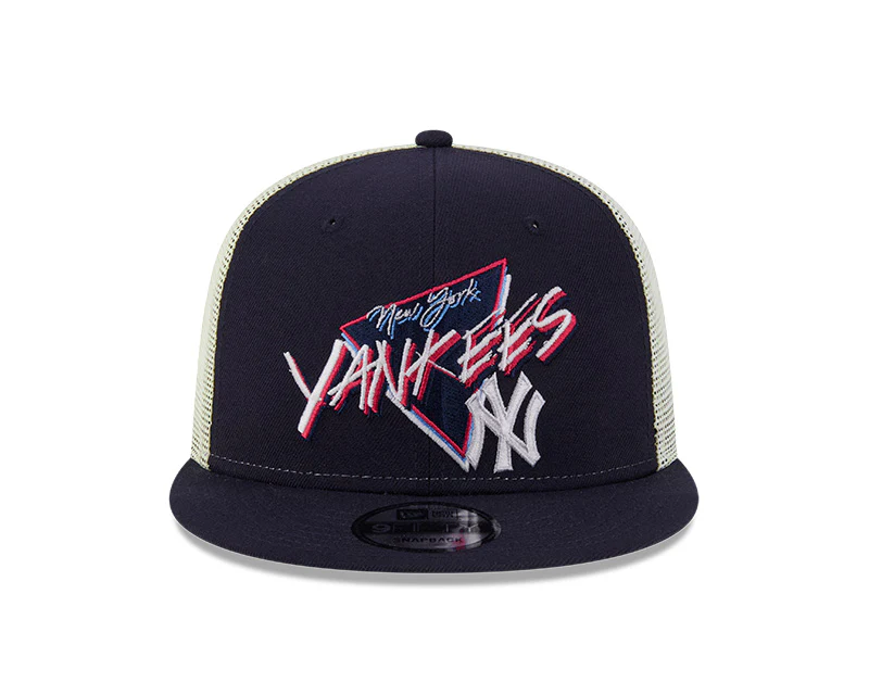 New York Yankees Glow-In-The-Dark 9FIFTY Trucker Hat - Image 2