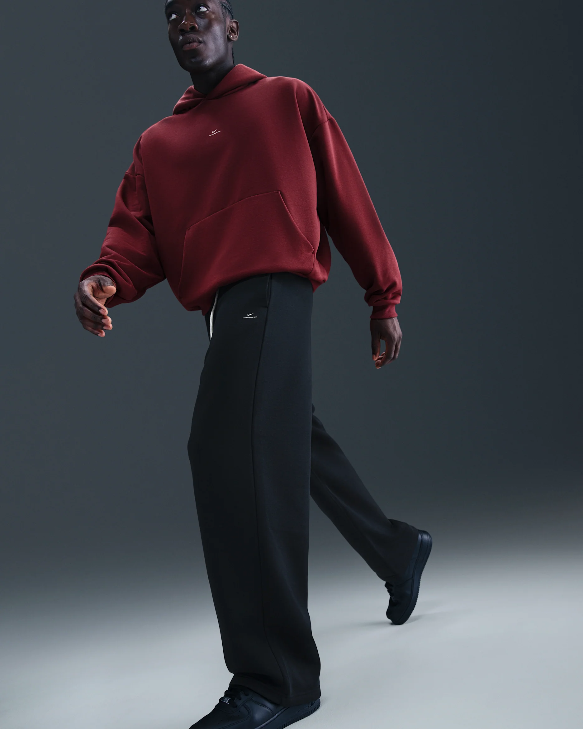 Nike Men's Standard Issue Therma-FIT Brushed Open-Hem Pants - Image 5