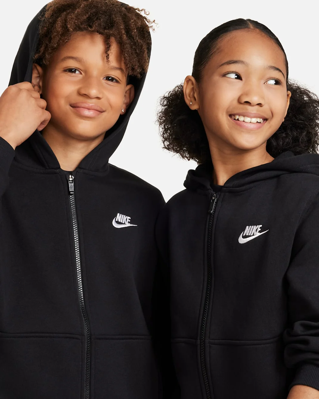 Nike Older Kids' Sportswear Club Fleece Full-Zip Hoodie - Image 3