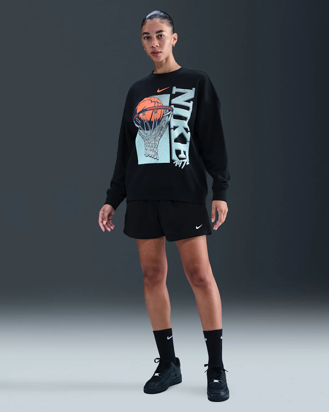 Nike Women's Club Fleece Loose Crew - Image 3