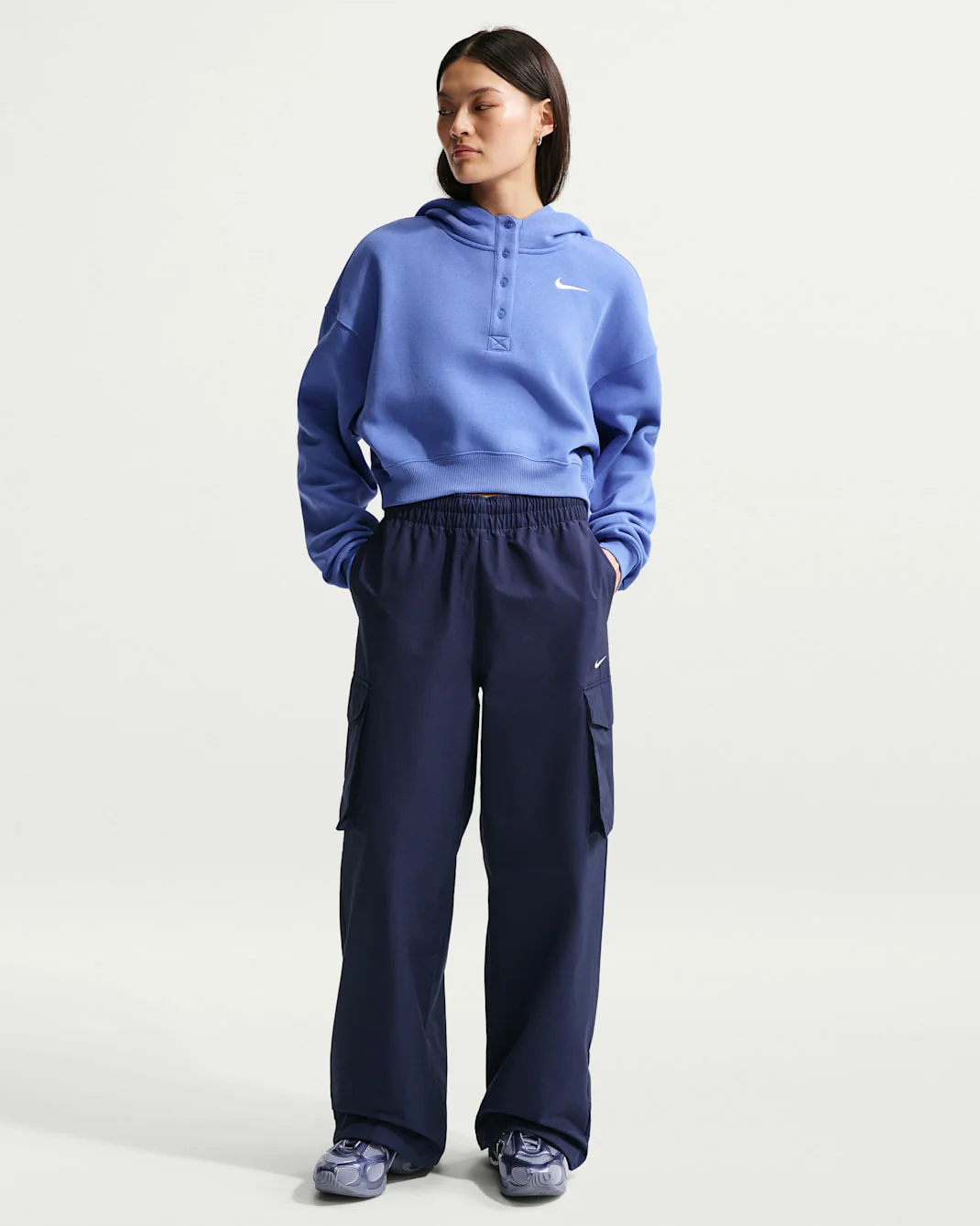 Nike Women's Sportswear Phoenix Fleece Oversized Cropped Henley Hoodie - Image 3