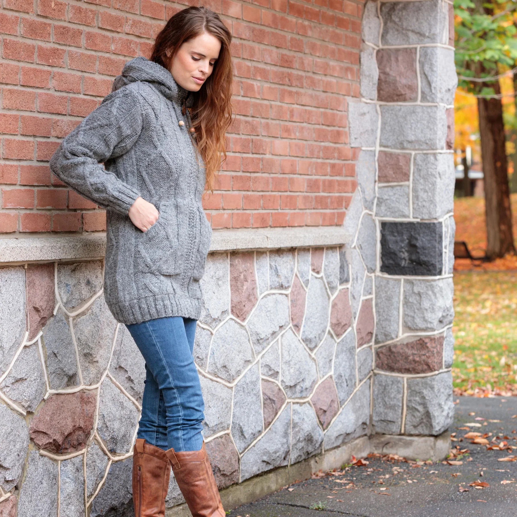Lost Horizons Women's Shannon Sweater - Image 4