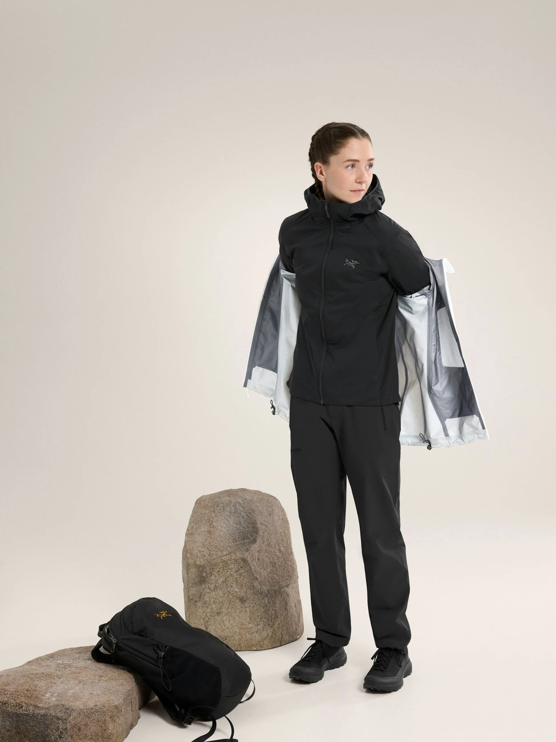 Arc'teryx Women's Atom Hoody Insulated Jacket - Image 4