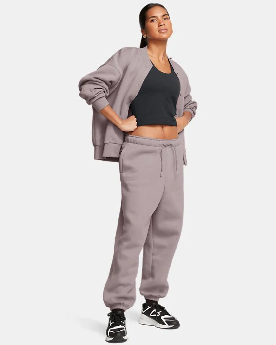 Women's Icon Fleece Oversized Wordmark Pants - Image 3